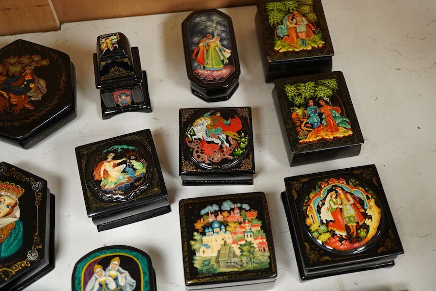 Twenty five Russian assorted lacquer pill and trinket boxes. Largest 10cm deep.